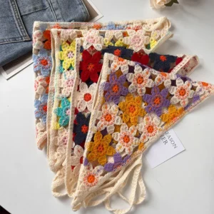 Foulard Lola en soie avec imprimé floral coloré