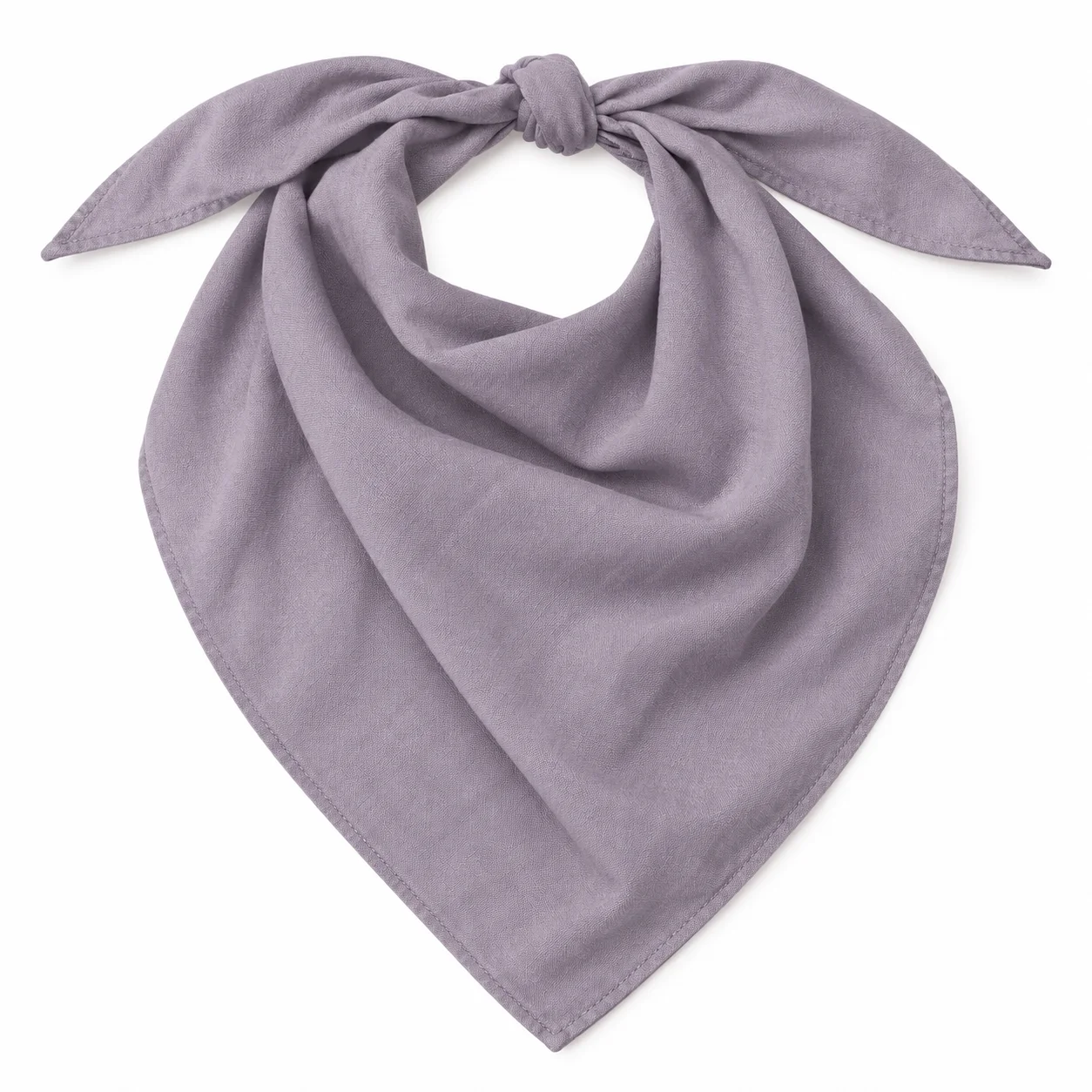 Foulard Uni Mauve déployé en triangle et noué sur fond blanc