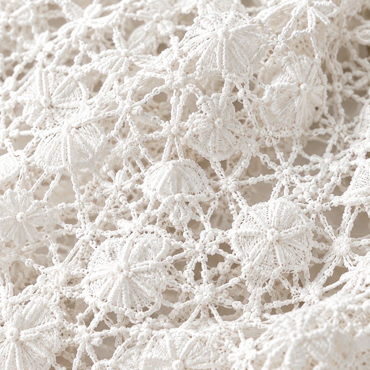 Foulard dentelle blanc fleuri style bohème chic